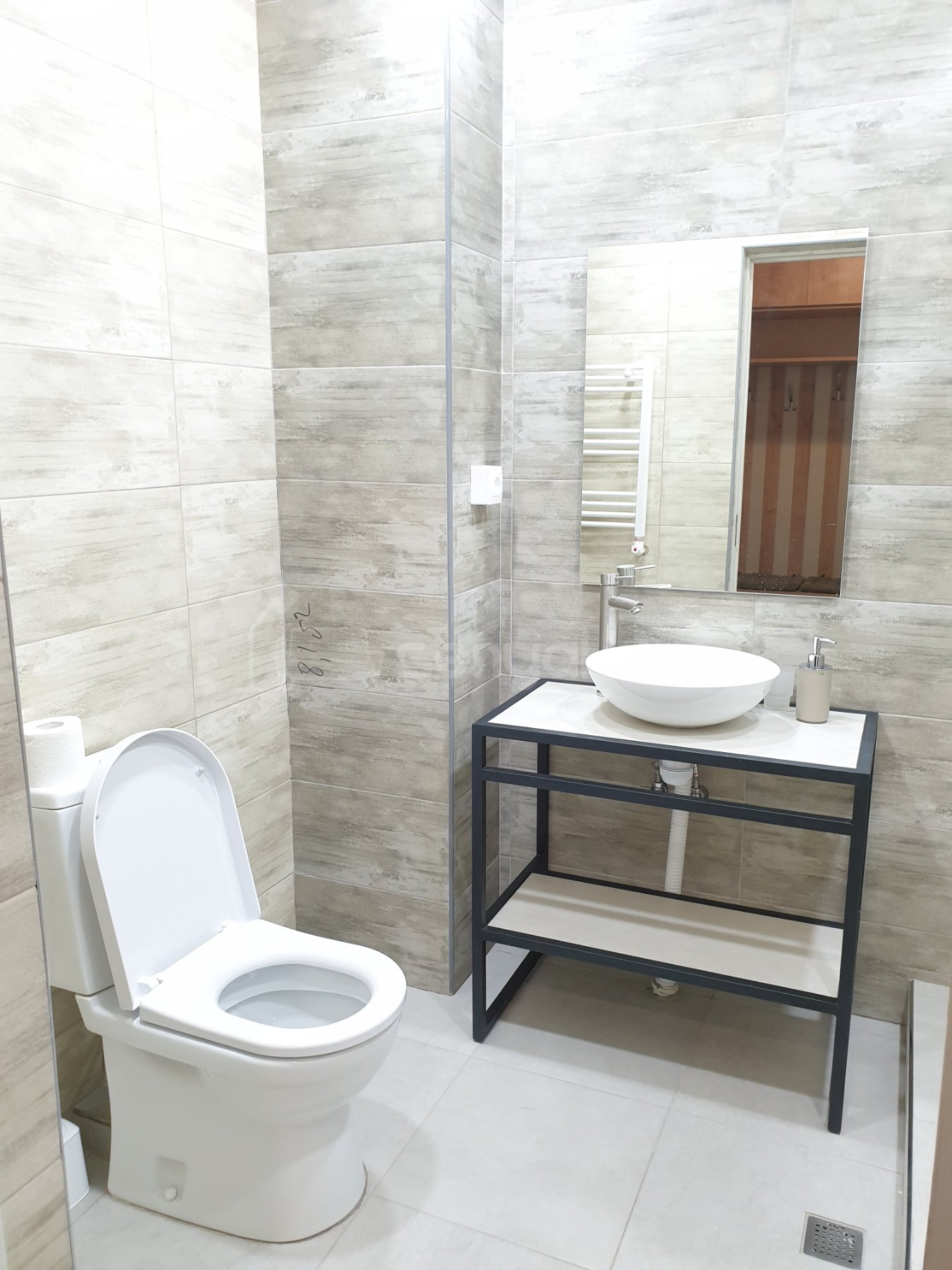 2 Սենյականոց Բնակարան Նորակառույցում, 50քմ, 8/12 հարկ, Դիզայներական Վերանորոգված, Կահավորված