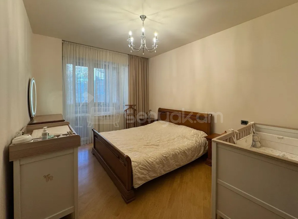 4 Սենյականոց Բնակարան Նորակառույցում, 166քմ, 6/9 հարկ, Դիզայներական Վերանորոգված