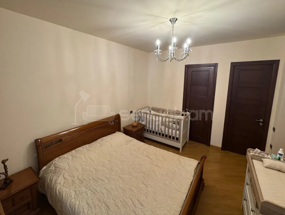 4 Սենյականոց Բնակարան Նորակառույցում, 166քմ, 6/9 հարկ, Դիզայներական Վերանորոգված