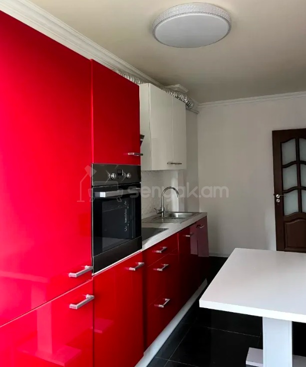 3 Սենյականոց Բնակարան, 70քմ, 5/9 հարկ, Կապիտալ Վերանորոգված