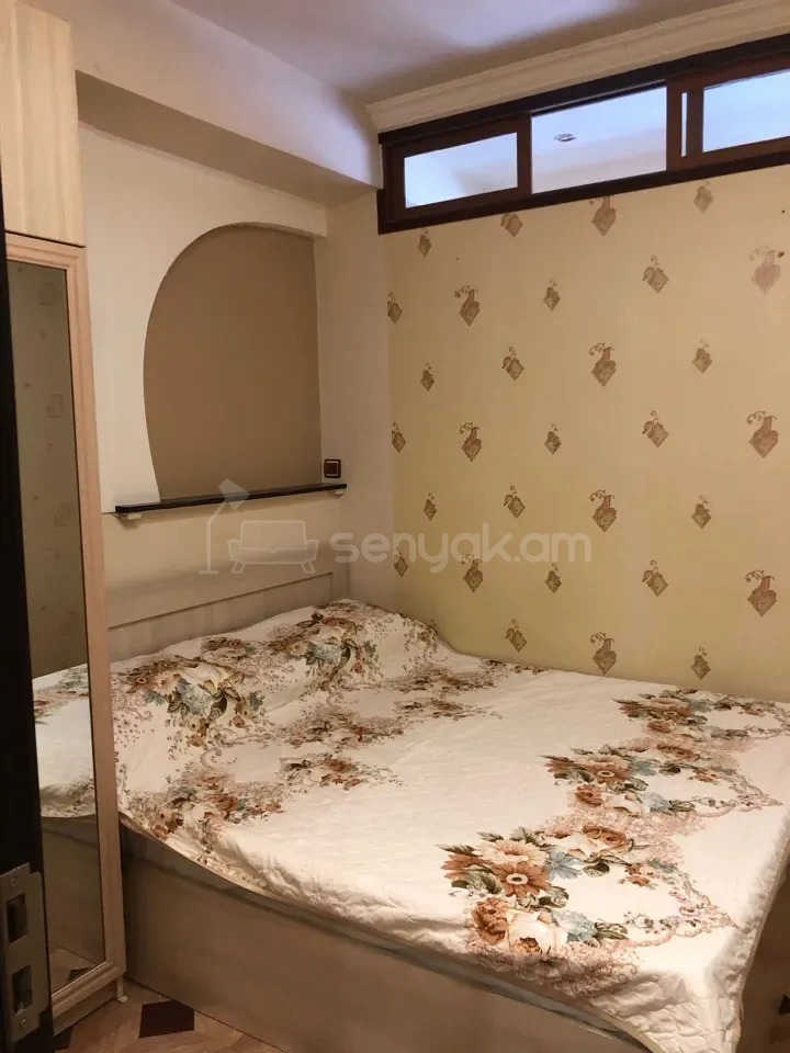 2 Սենյականոց Բնակարան, 46քմ, 4/9 հարկ, Դիզայներական Վերանորոգված, Կահավորված