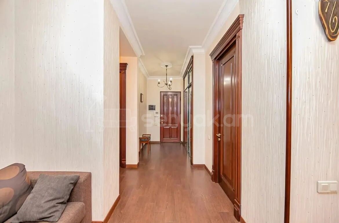 4 Սենյականոց Բնակարան, 130քմ, 8/16 հարկ, Դիզայներական Վերանորոգված