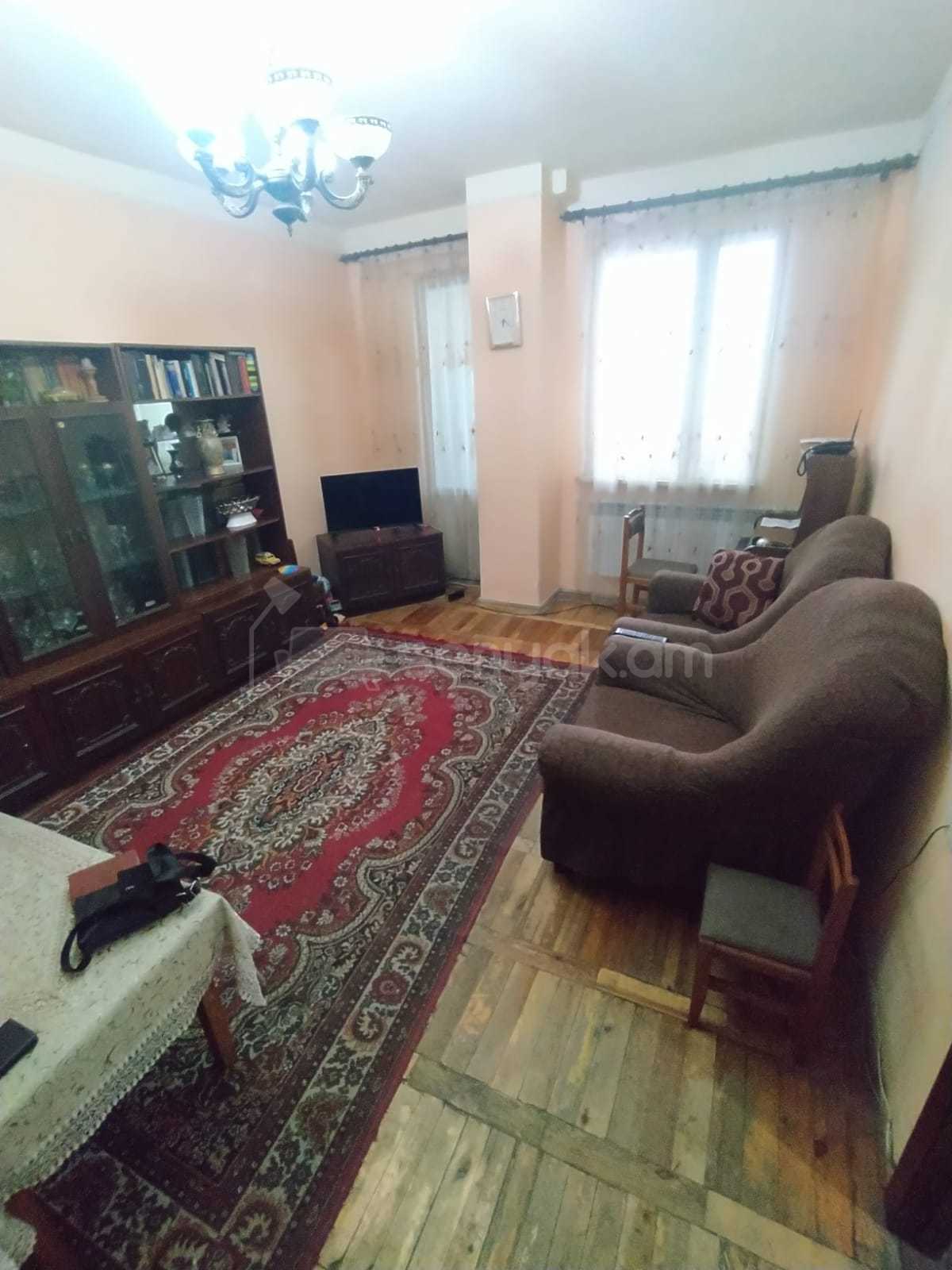 4 Սենյականոց Բնակարան, 110քմ, 11/16 հարկ, Նորմալ Վիճակում