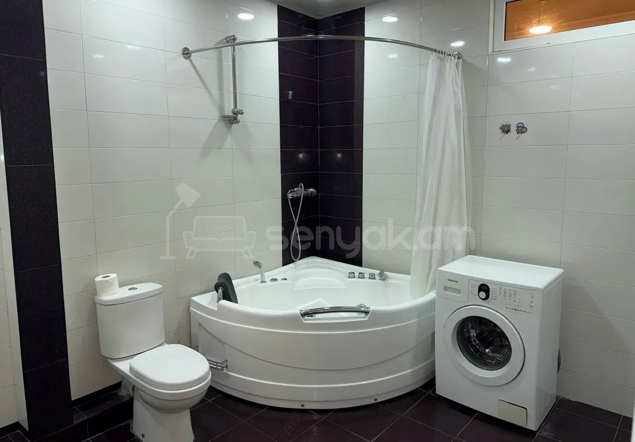 3 Սենյականոց Բնակարան, 90քմ, 3/9 հարկ, Կապիտալ Վերանորոգված, Կահավորված, Արևկող