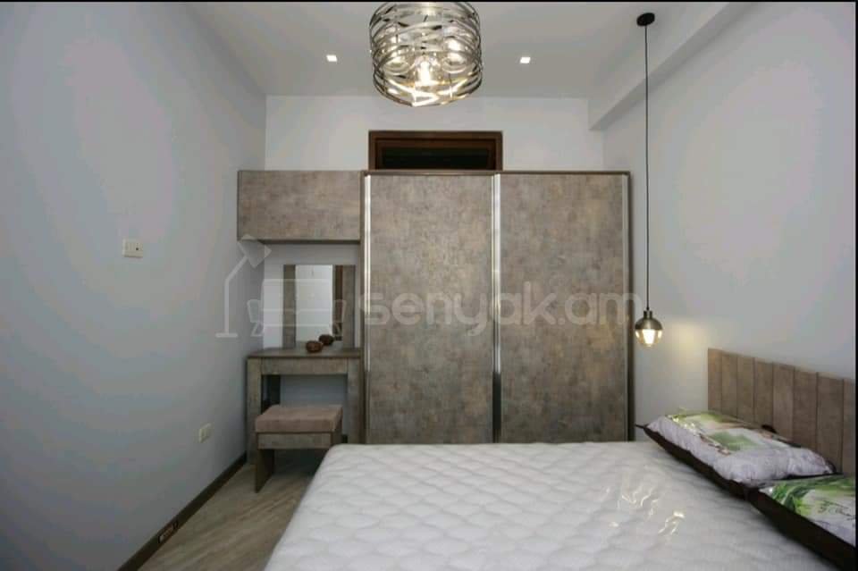 3 Սենյականոց Բնակարան Նորակառույցում, 80քմ, 7/12 հարկ, Դիզայներական Վերանորոգված