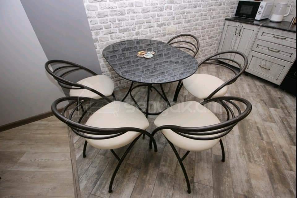 3 Սենյականոց Բնակարան Նորակառույցում, 80քմ, 7/12 հարկ, Դիզայներական Վերանորոգված