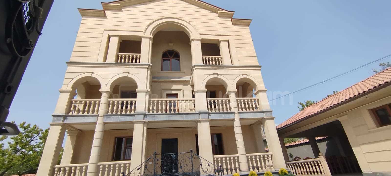 3 Սենյականոց Շքեղ Առանձնատուն, 250քմ, Լողավազանով