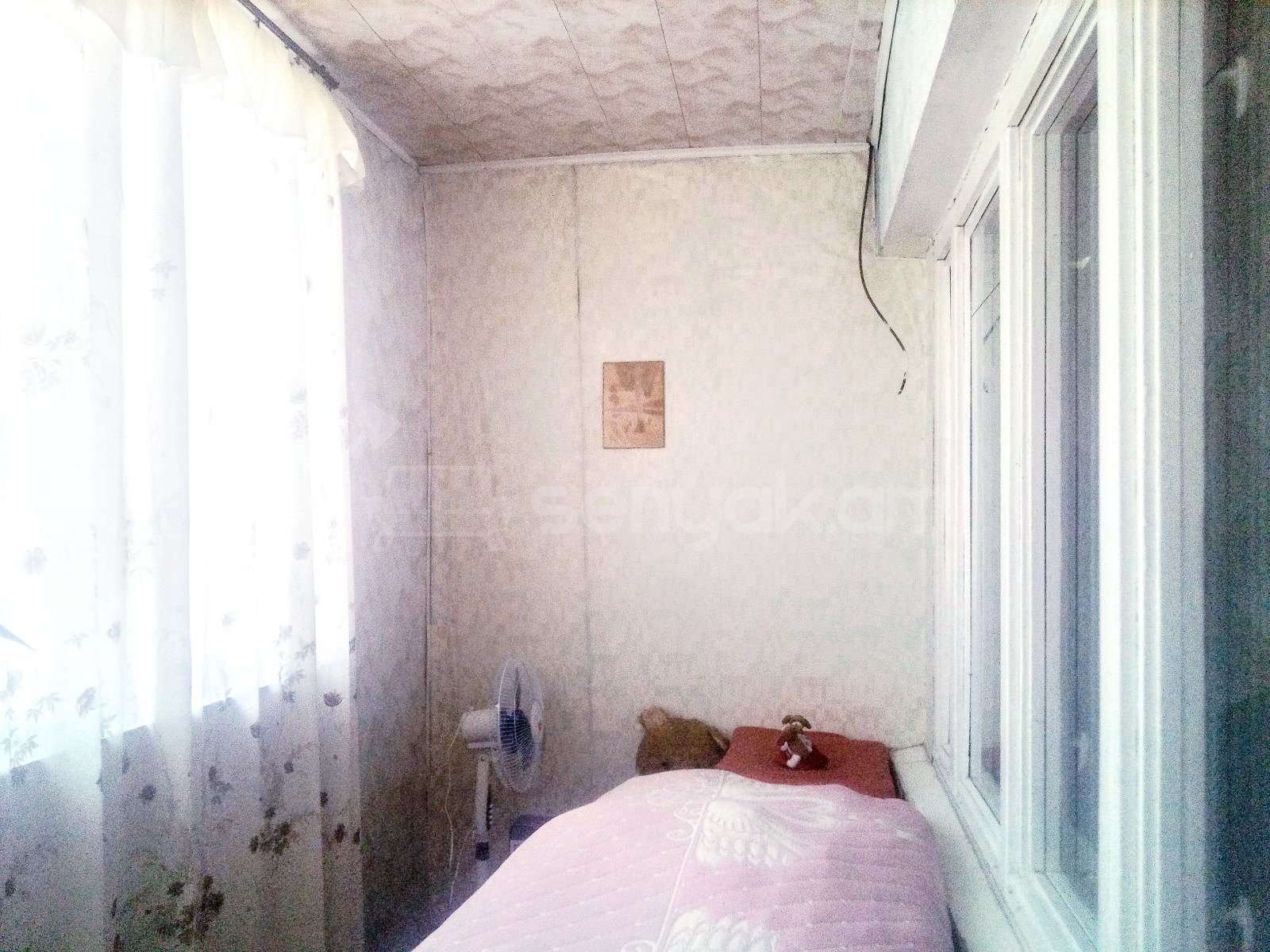 2 Սենյականոց Բնակարան Քարե Շենքում, 64քմ, 5/5 հարկ, Պետական Վիճակում