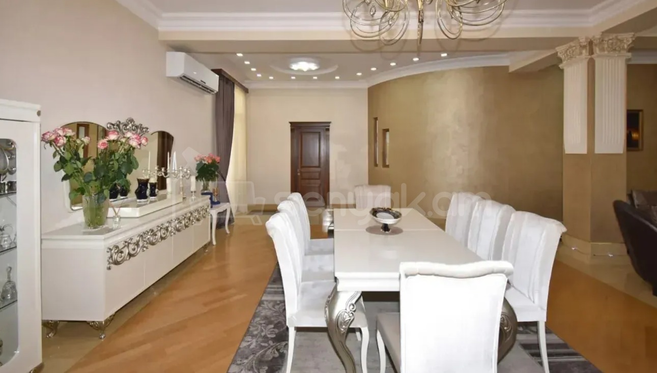 5 Սենյականոց Բնակարան Նորակառույցում, 275քմ, 3/6 հարկ, Դիզայներական Վերանորոգված