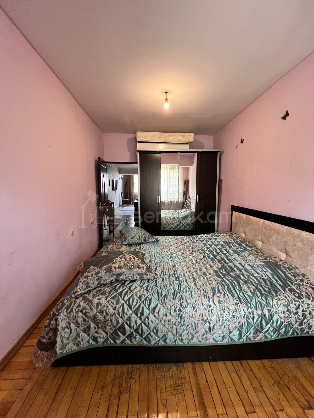 3 Սենյականոց Բնակարան Քարե Շենքում, 85քմ, 1/5 հարկ, Նորմալ Վիճակում