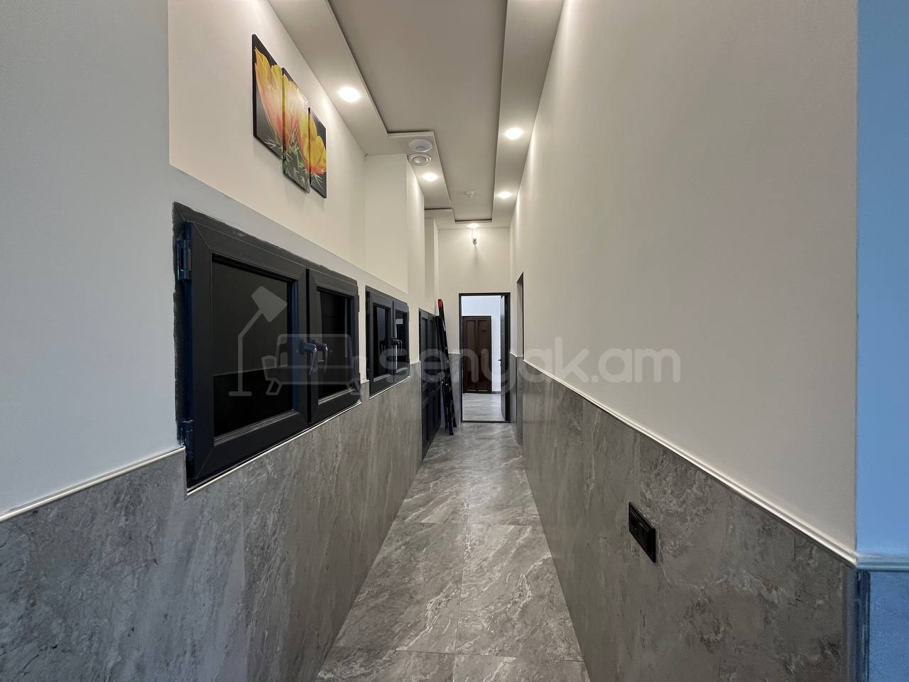 2 Սենյականոց Բնակարան Նորակառույցում, 50քմ, 2/3 հարկ, Կապիտալ Վերանորոգված, Կահավորված
