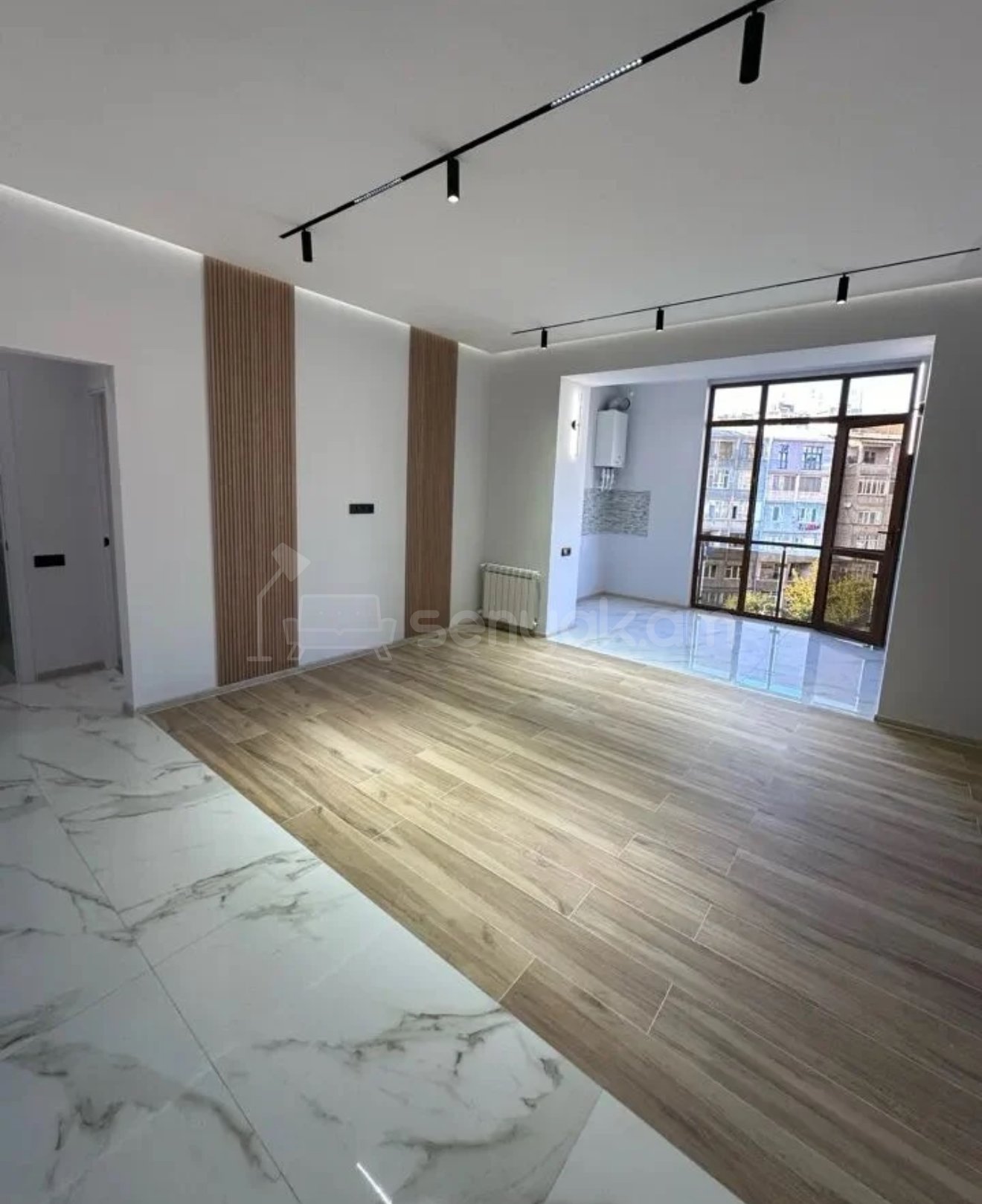 2 Սենյականոց Բնակարան Քարե Շենքում, 47քմ, 4/4 հարկ, Դիզայներական Վերանորոգված