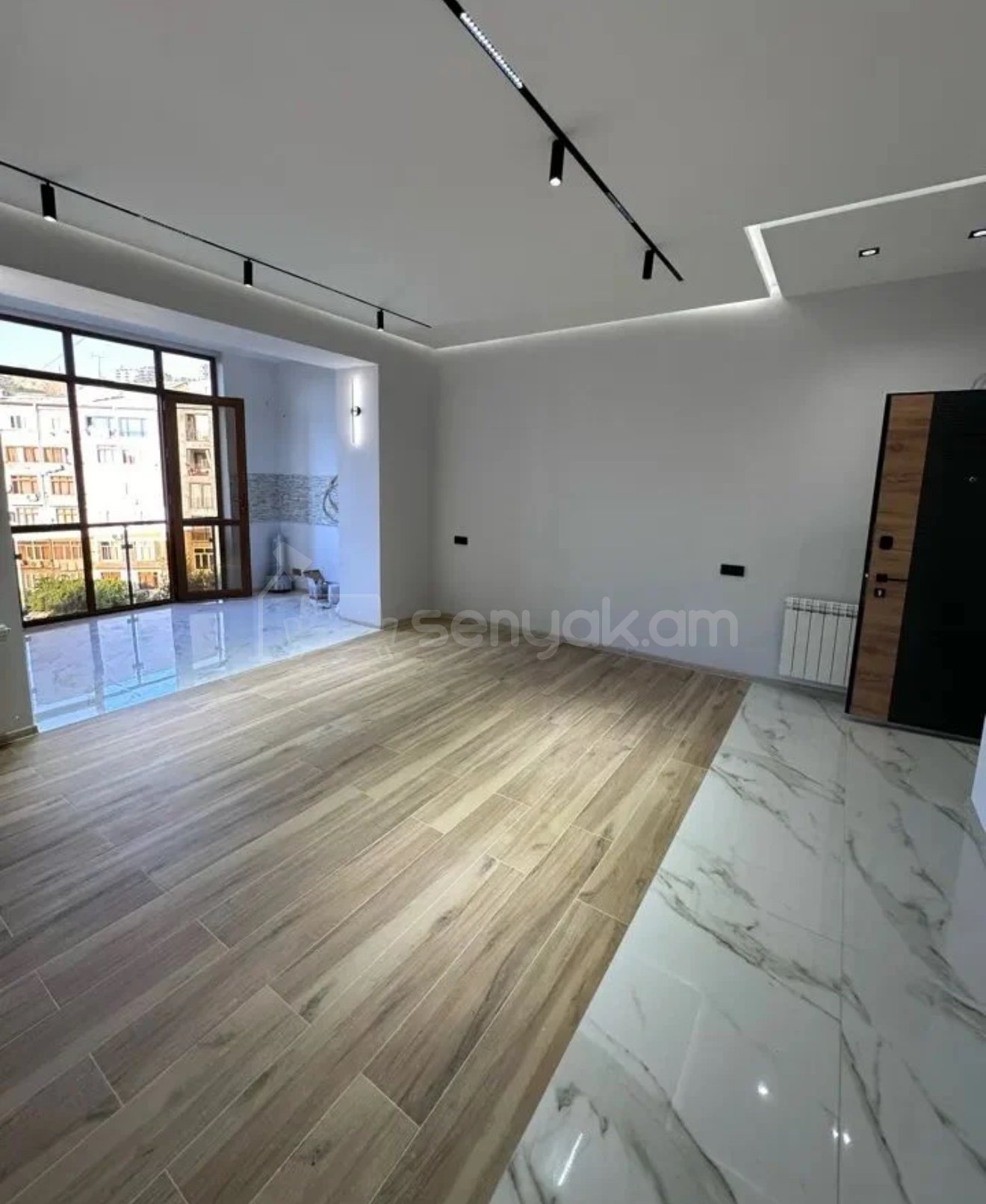 2 Սենյականոց Բնակարան Քարե Շենքում, 47քմ, 4/4 հարկ, Դիզայներական Վերանորոգված