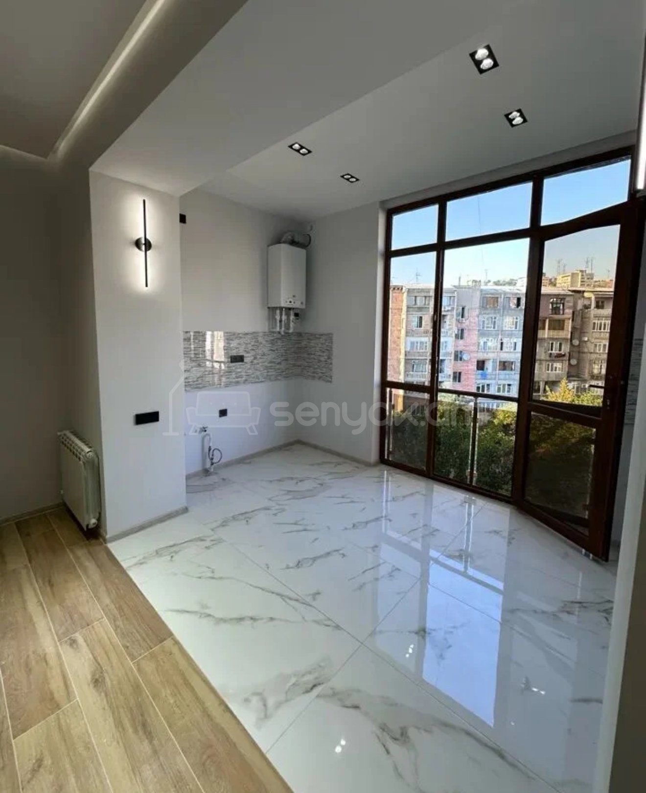 2 Սենյականոց Բնակարան Քարե Շենքում, 47քմ, 4/4 հարկ, Դիզայներական Վերանորոգված