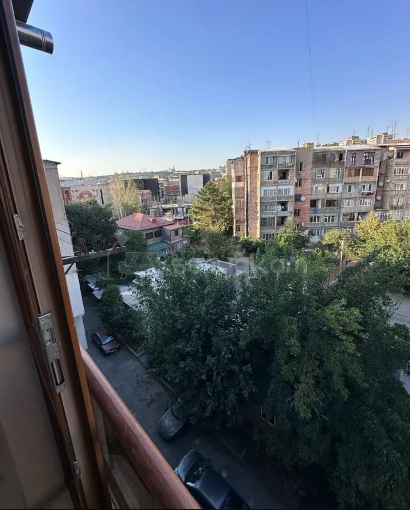 2 Սենյականոց Բնակարան Քարե Շենքում, 47քմ, 4/4 հարկ, Դիզայներական Վերանորոգված