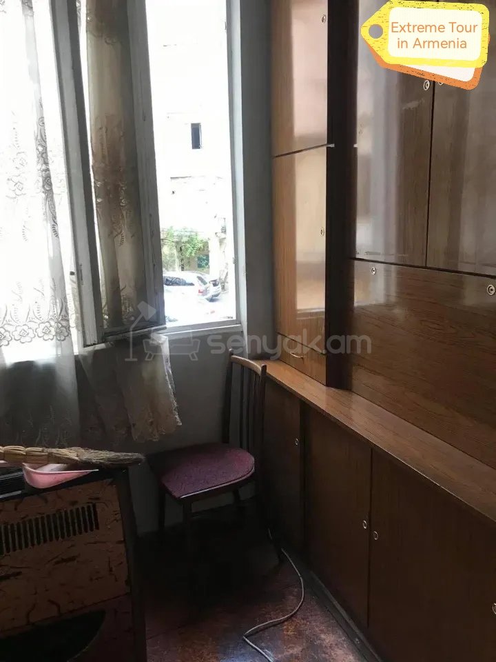 2 Սենյականոց Բնակարան Քարե Շենքում, 52քմ, 2/6 հարկ, Նորմալ Վիճակում, Կահավորված, Արևկող