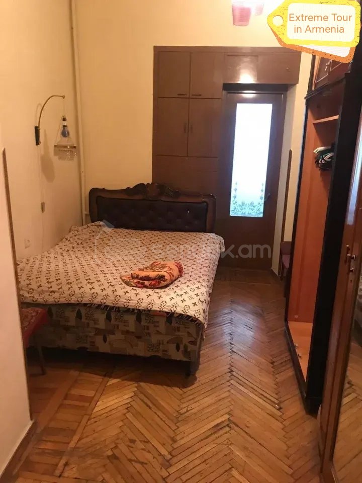 2 Սենյականոց Բնակարան Քարե Շենքում, 52քմ, 2/6 հարկ, Նորմալ Վիճակում, Կահավորված, Արևկող