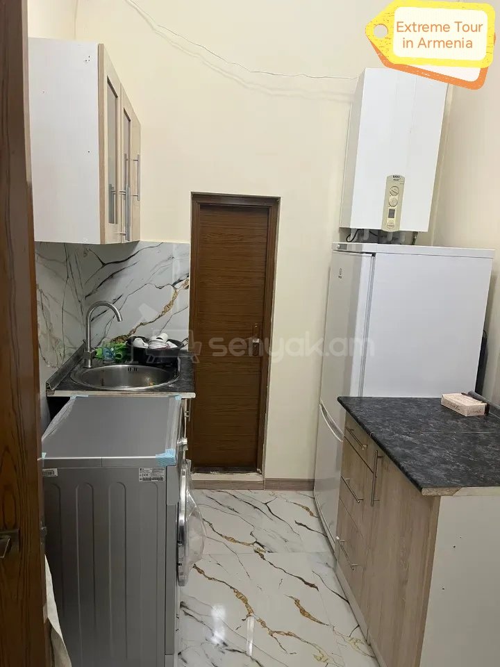 2 Սենյականոց Բնակարան Քարե Շենքում, 52քմ, 2/6 հարկ, Կապիտալ Վերանորոգված, Կահավորված, Արևկող