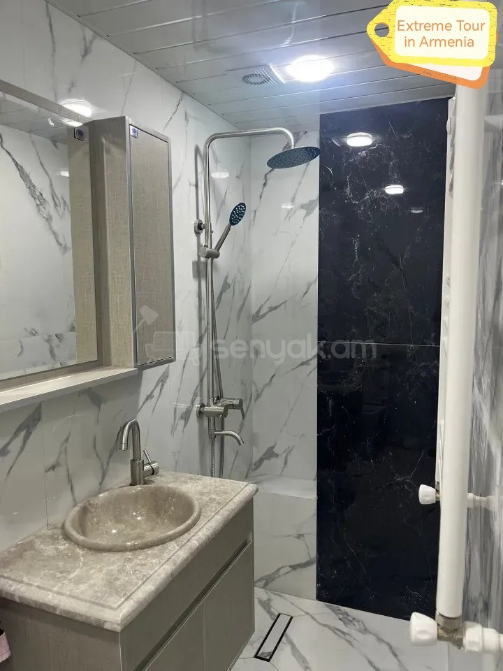 2 Սենյականոց Բնակարան Քարե Շենքում, 52քմ, 2/6 հարկ, Կապիտալ Վերանորոգված, Կահավորված, Արևկող