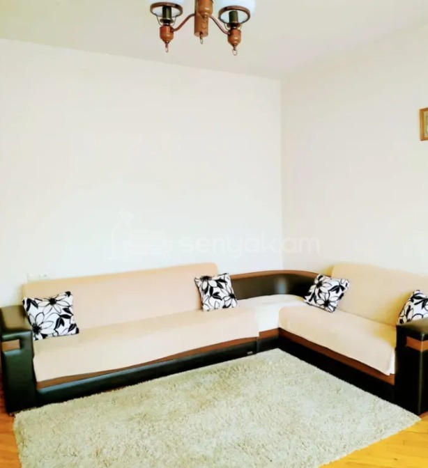 2 Սենյականոց Բնակարան Քարե Շենքում, 58քմ, 1/4 հարկ, Կոսմետիկ Վերանորոգված