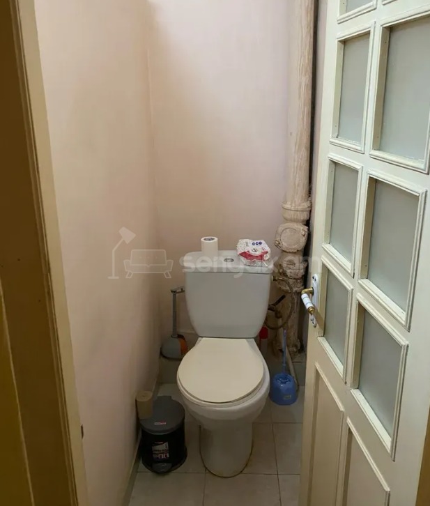 3 Սենյականոց Բնակարան Քարե Շենքում, 65քմ, 5/5 հարկ, Կոսմետիկ Վերանորոգված