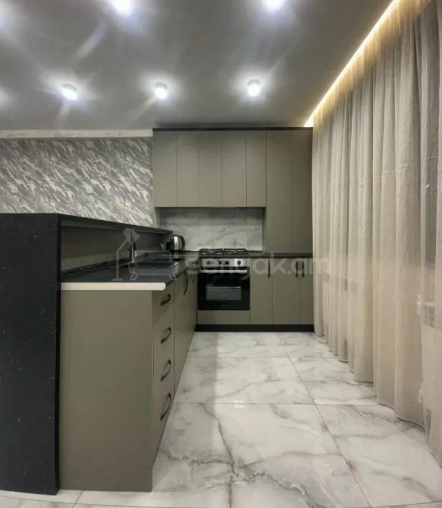 2 Սենյականոց Բնակարան, 47քմ, 6/9 հարկ, Դիզայներական Վերանորոգված