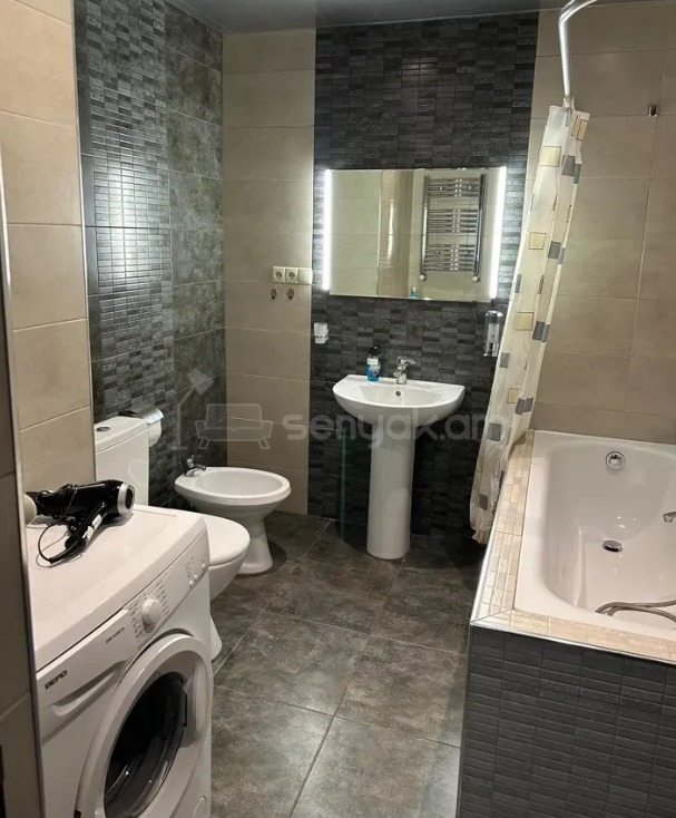 2 Սենյականոց Բնակարան Նորակառույցում, 60քմ, 9/19 հարկ, Դիզայներական Վերանորոգված