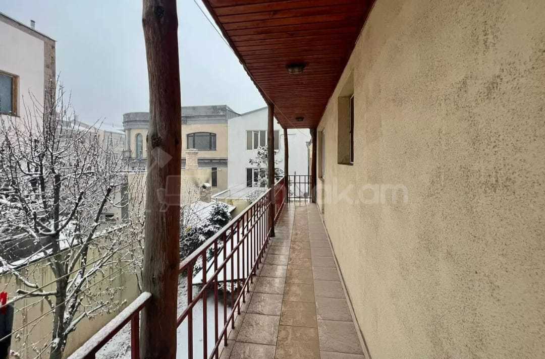 6 Սենյականոց Շքեղ Առանձնատուն, 200քմ, Լողավազանով
