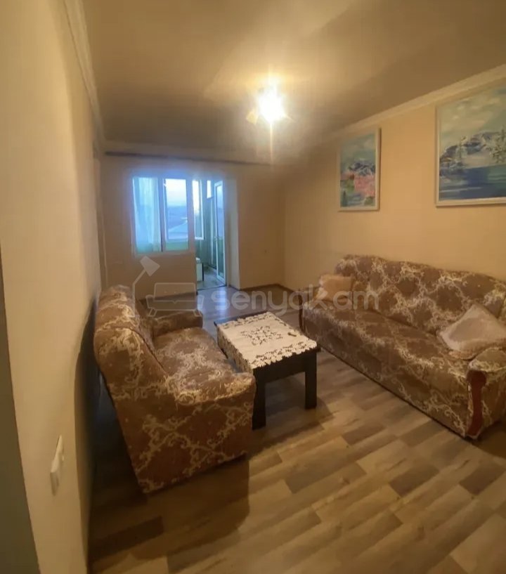 2 Սենյականոց Բնակարան, 45քմ, 3/5 հարկ, Նորմալ Վիճակում, Կահավորված, Արևկող