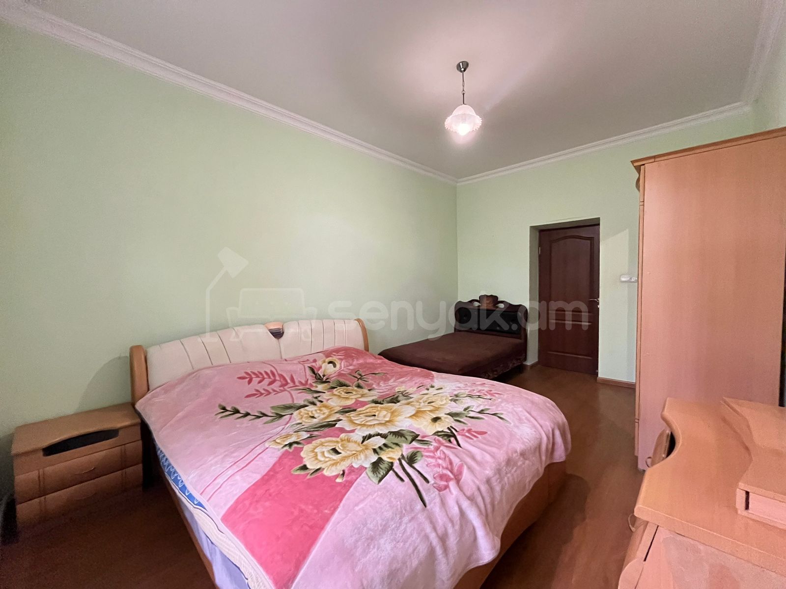 2 Սենյականոց Բնակարան Քարե Շենքում, 58քմ, 3/5 հարկ, Կապիտալ Վերանորոգված, Կահավորված, Արևկող