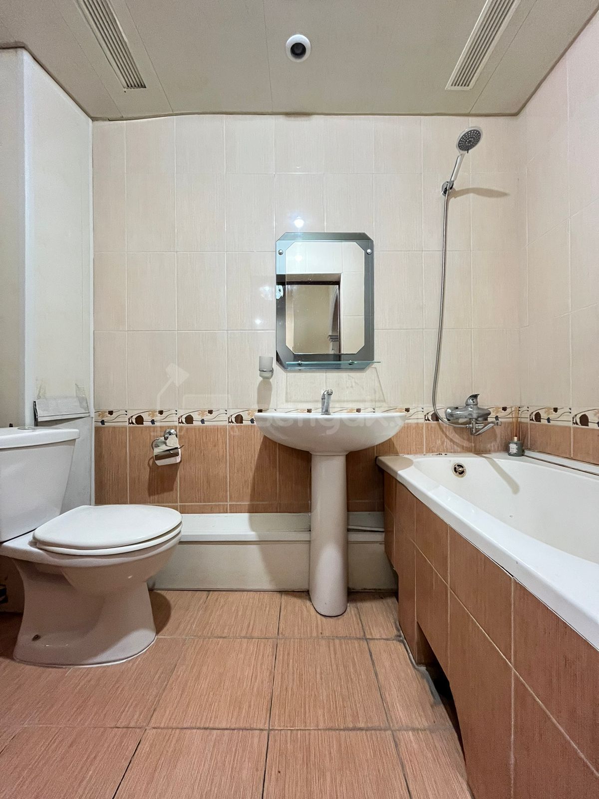 2 Սենյականոց Բնակարան Քարե Շենքում, 58քմ, 3/5 հարկ, Կապիտալ Վերանորոգված, Կահավորված, Արևկող