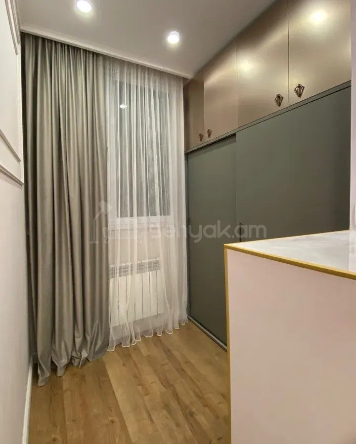 2 Սենյականոց Բնակարան, 60քմ, 4/9 հարկ, Կապիտալ Վերանորոգված