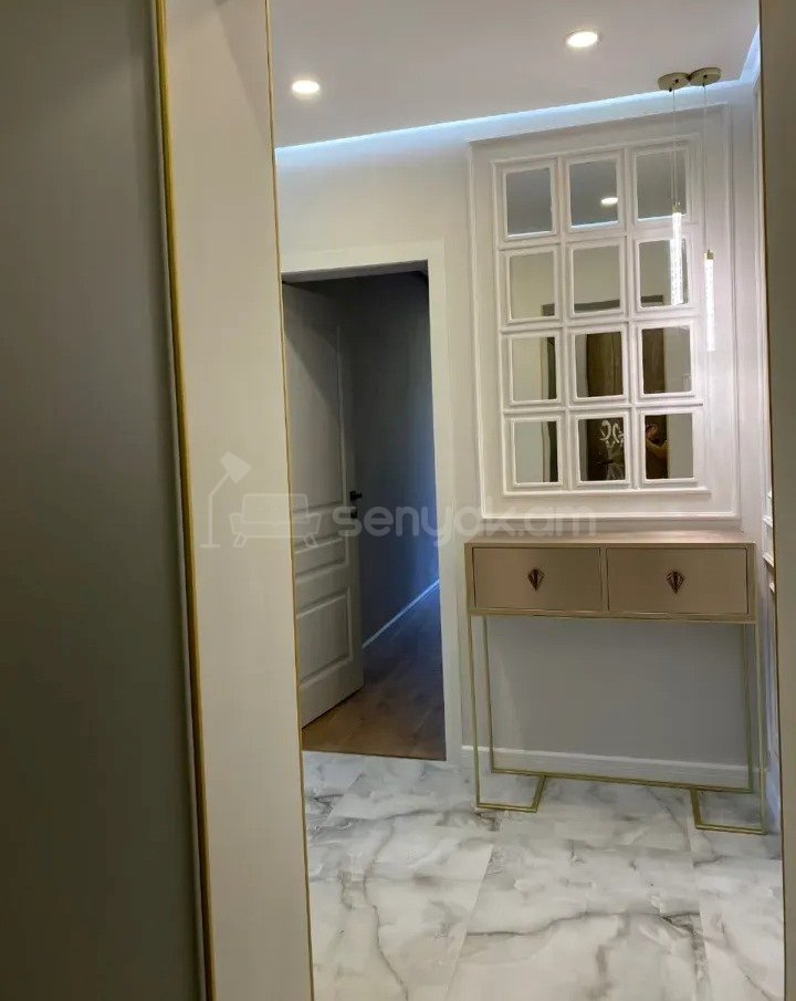 2 Սենյականոց Բնակարան, 60քմ, 4/9 հարկ, Կապիտալ Վերանորոգված