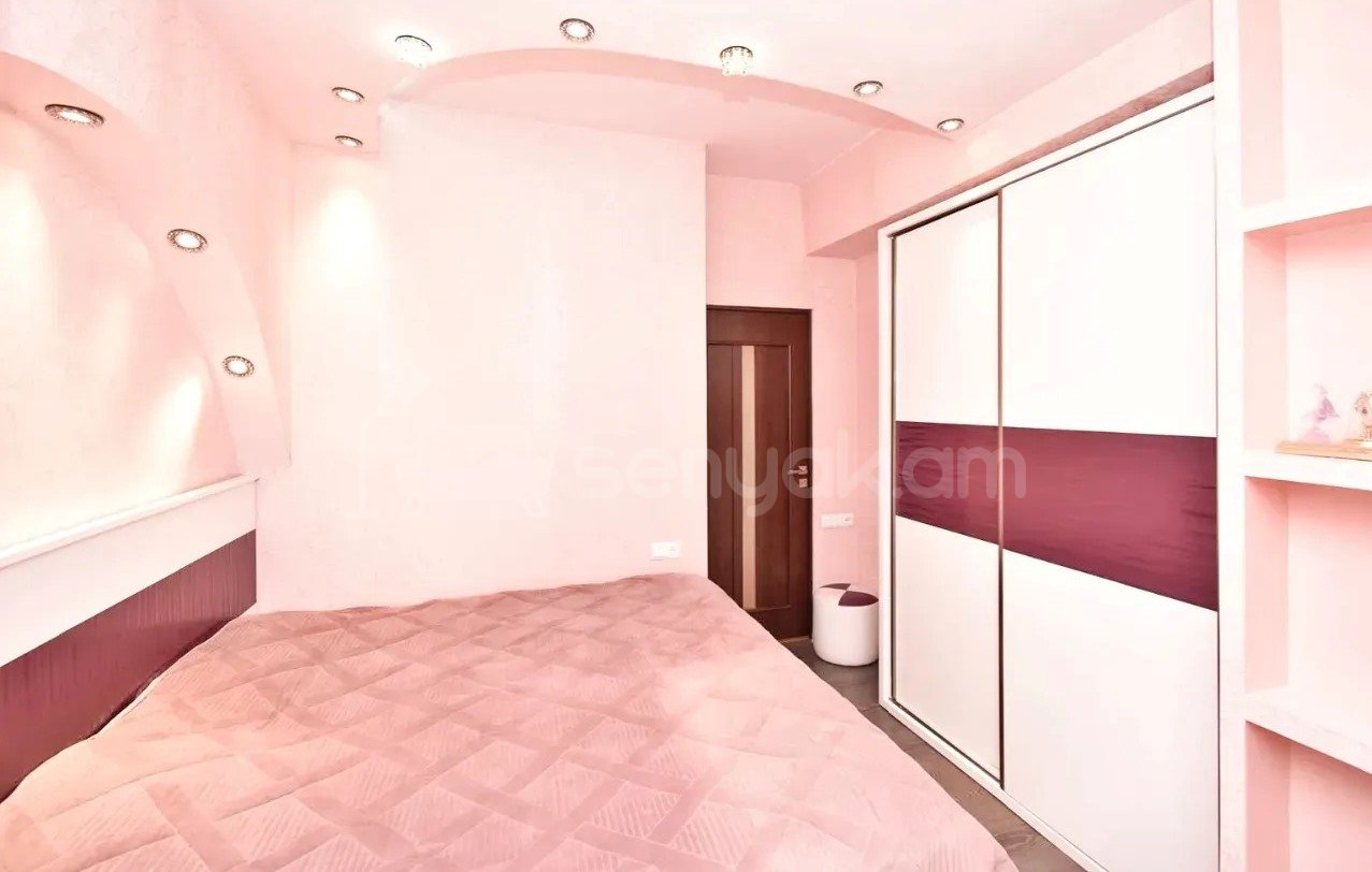 2 Սենյականոց Բնակարան, 52քմ, 7/10 հարկ, Կապիտալ Վերանորոգված, Կահավորված, Արևկող