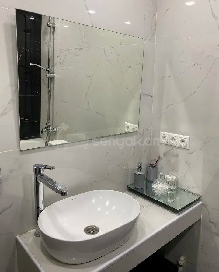 3 Սենյականոց Բնակարան Նորակառույցում, 67քմ, 7/12 հարկ, Դիզայներական Վերանորոգված