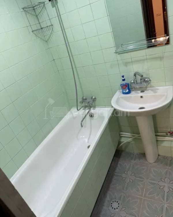 3 Սենյականոց Բնակարան, 75քմ, 7/9 հարկ, Կապիտալ Վերանորոգված, Կահավորված, Արևկող