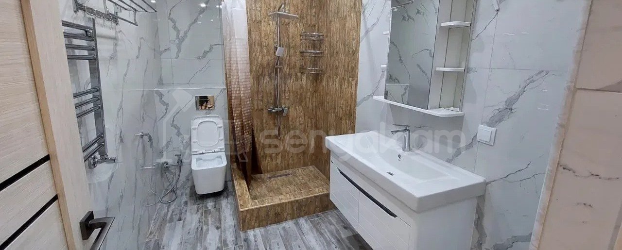 3 Սենյականոց Բնակարան, 74քմ, 12/18 հարկ, Կապիտալ Վերանորոգված, Կահավորված, Արևկող
