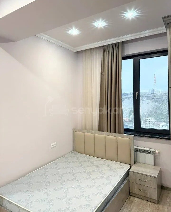 3 Սենյականոց Բնակարան, 74քմ, 12/18 հարկ, Կապիտալ Վերանորոգված, Կահավորված, Արևկող