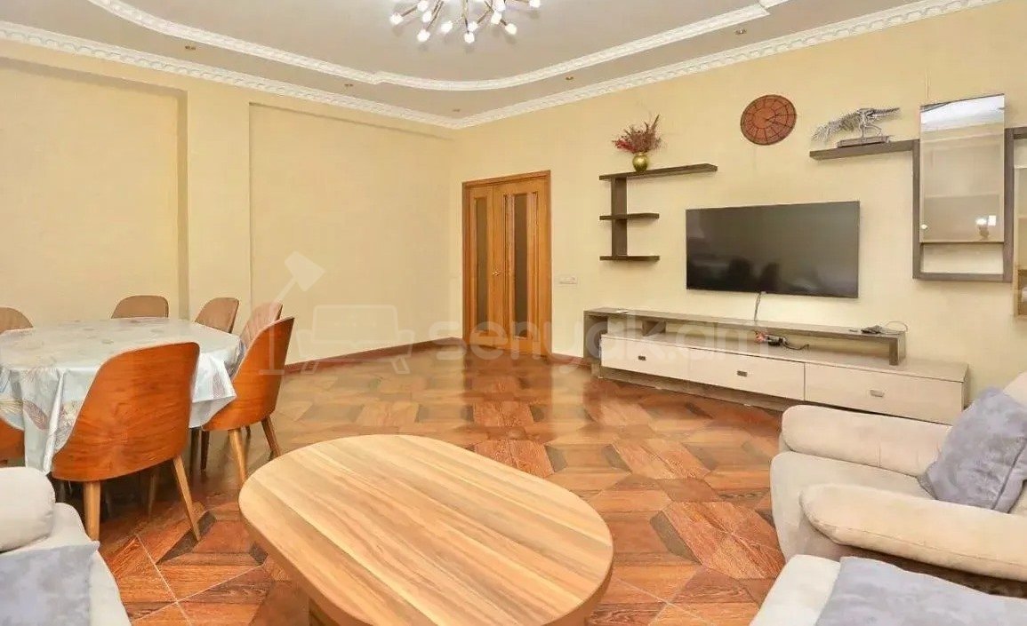 3 Սենյականոց Բնակարան, 110քմ, 4/14 հարկ, Կապիտալ Վերանորոգված