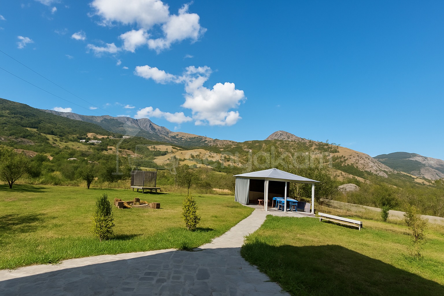 3 Սենյականոց Սեփական Տուն, 50քմ, Կապիտալ Վերանորոգված