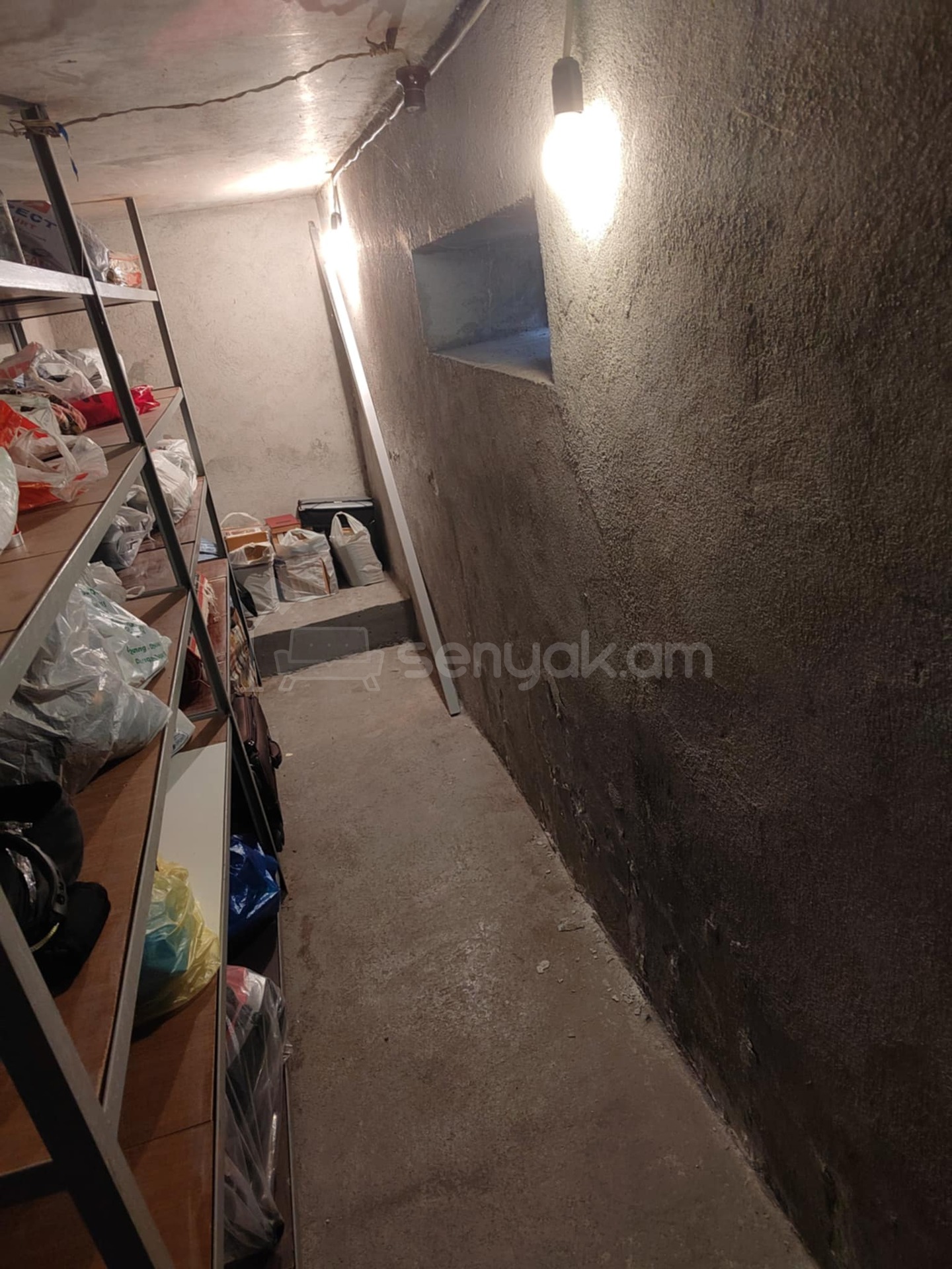 1 Սենյականոց Բնակարան Քարե Շենքում, 31քմ, 1/5 հարկ, Կապիտալ Վերանորոգված