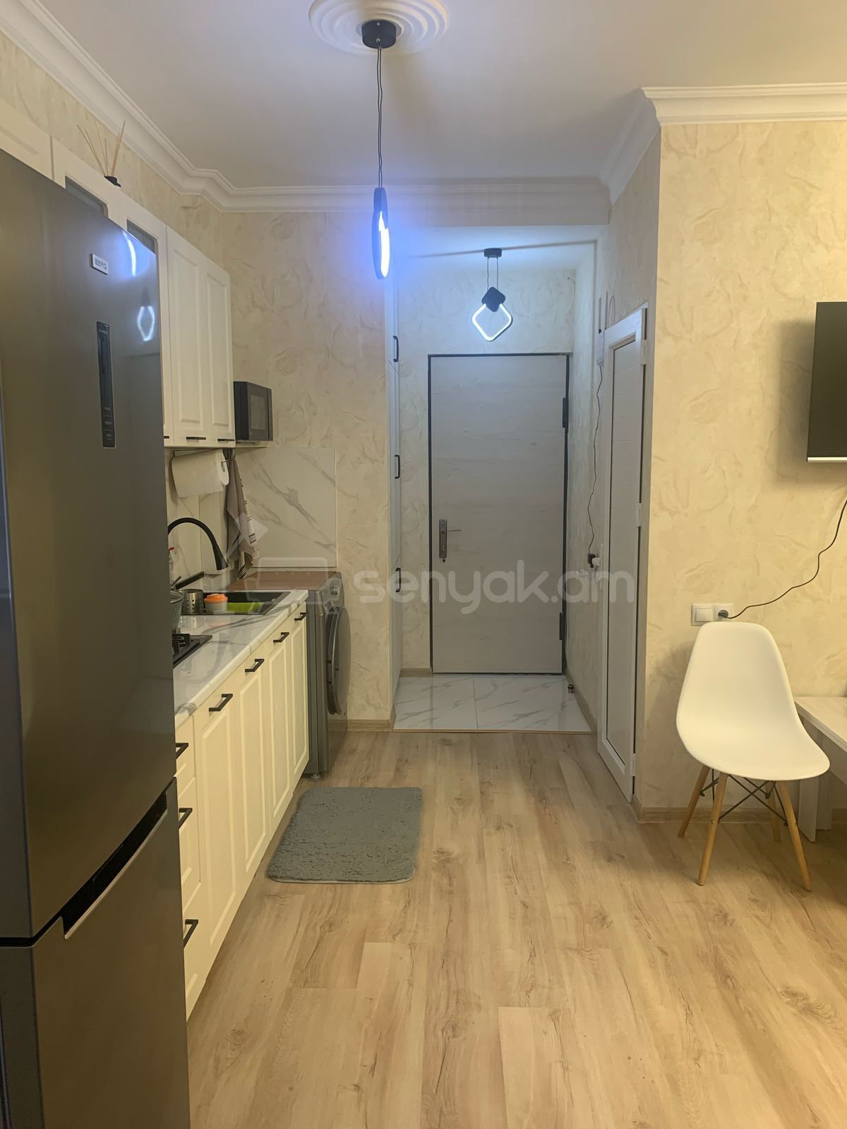 2 Սենյականոց Բնակարան Քարե Շենքում, 31քմ, 1/5 հարկ, Կապիտալ Վերանորոգված