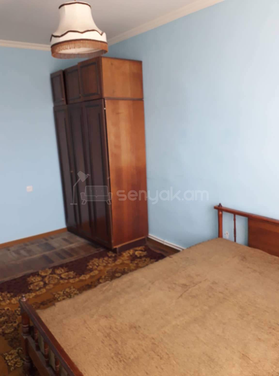 3 Սենյականոց Բնակարան, 70քմ, 6/9 հարկ, Նորմալ Վիճակում, Կահավորված, Արևկող