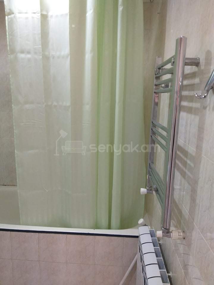 3 Սենյականոց Բնակարան, 70քմ, 6/9 հարկ, Նորմալ Վիճակում, Կահավորված, Արևկող