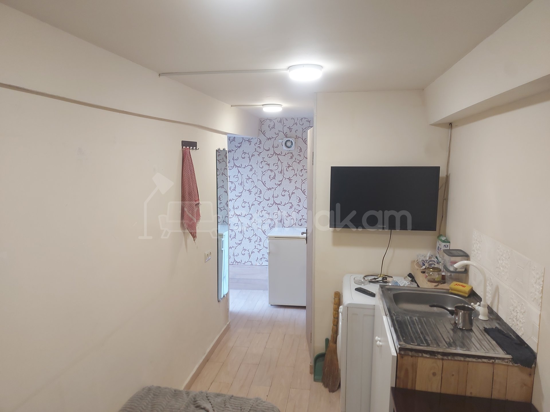 1 Սենյականոց Բնակարան, 12քմ, 1/1 հարկ, Նորմալ Վիճակում
