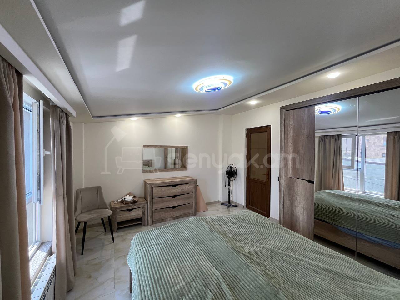 2 Սենյականոց Բնակարան Նորակառույցում, 50քմ, 3/3 հարկ, Կապիտալ Վերանորոգված, Կահավորված