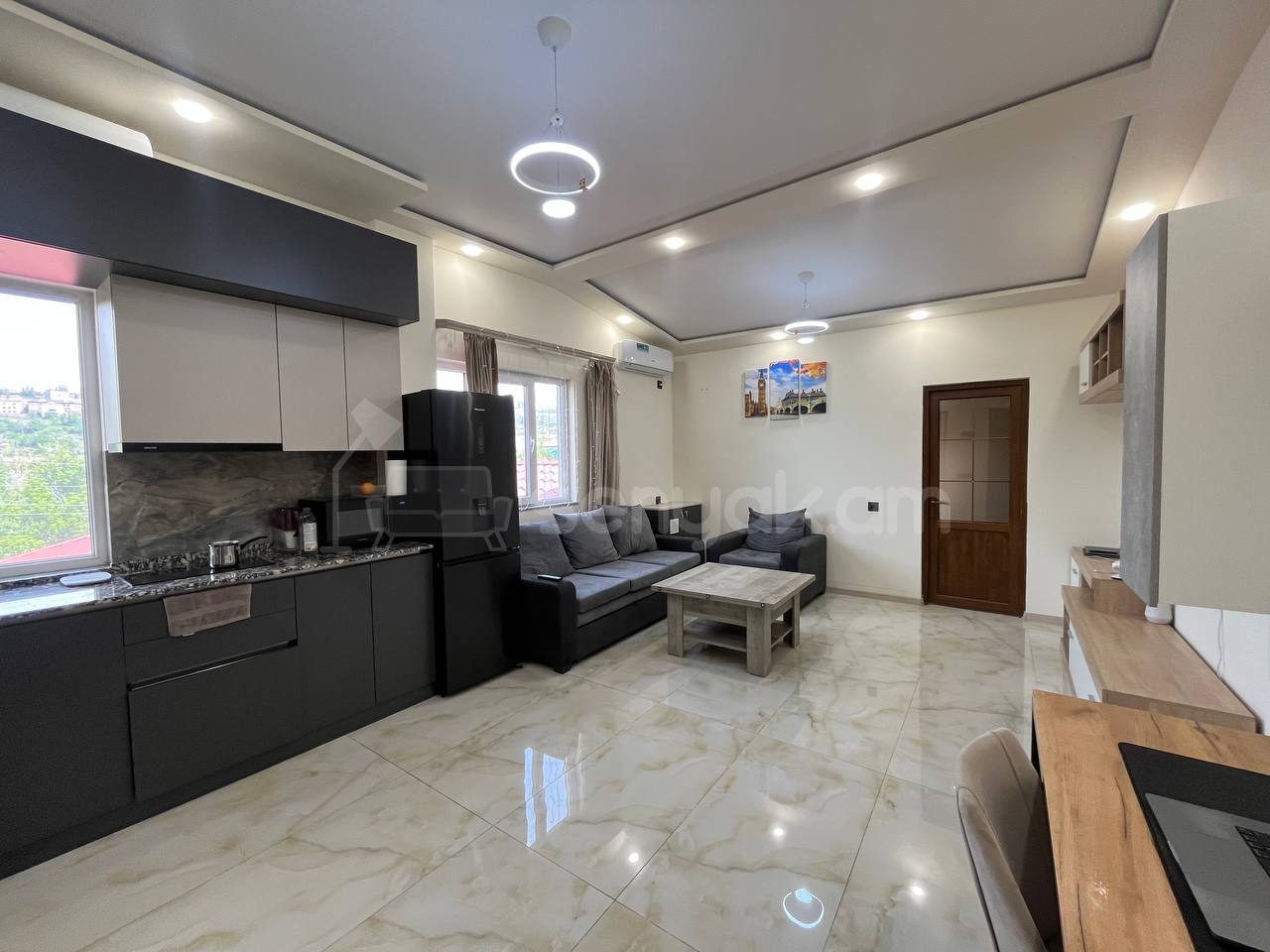 2 Սենյականոց Բնակարան Նորակառույցում, 50քմ, 3/3 հարկ, Կապիտալ Վերանորոգված, Կահավորված