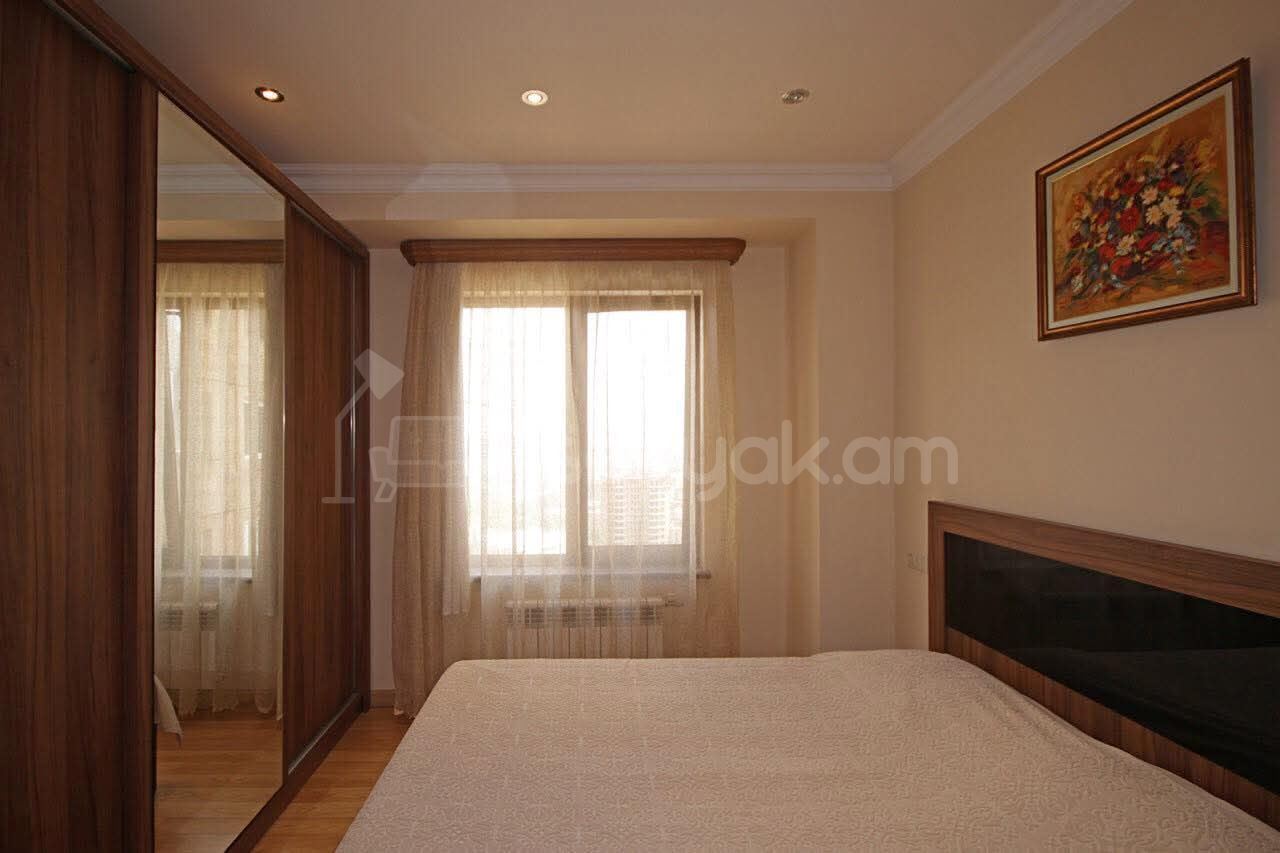 3 Սենյականոց Բնակարան, 77քմ, 14/16 հարկ, Կապիտալ Վերանորոգված, Կահավորված