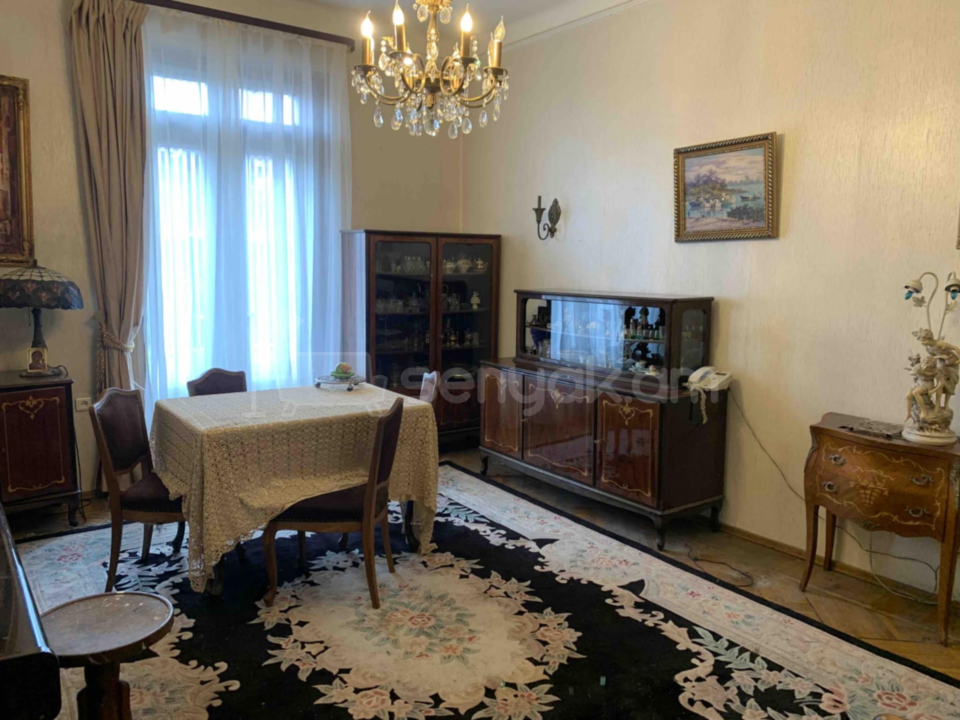 3 Սենյականոց Բնակարան Քարե Շենքում, 90քմ, 4/5 հարկ, Նորմալ Վիճակում