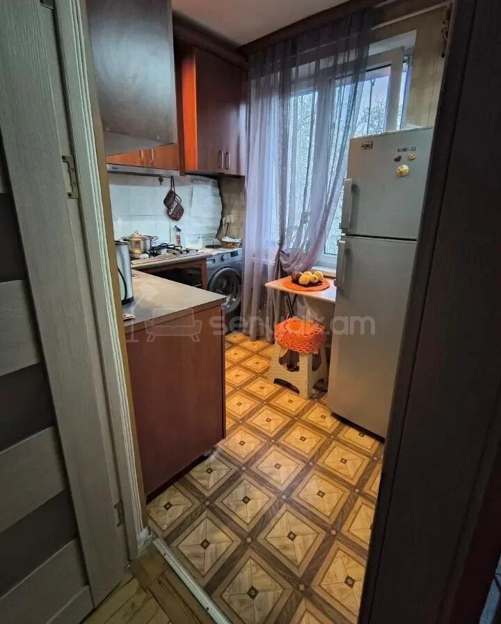 1 Սենյականոց Բնակարան, 33քմ, 2/4 հարկ, Նորմալ Վիճակում
